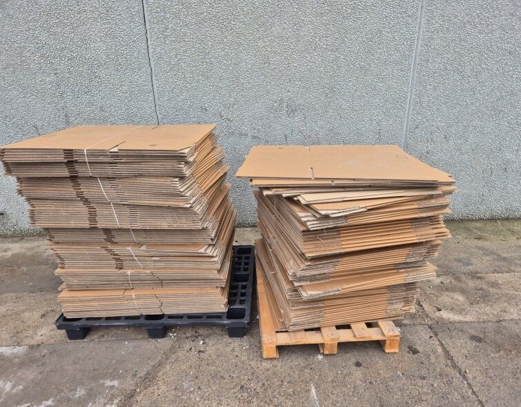 - CAJAS DE CARTONde ocasión